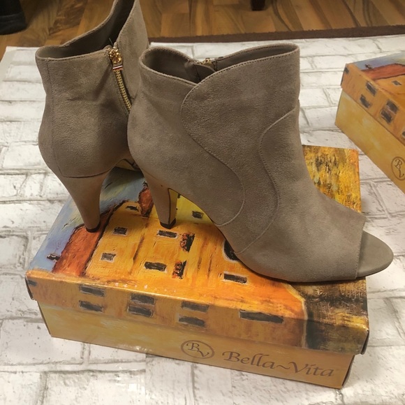 BELLA VITA Noah II Open Toe Bootie - Picture 14 of 16